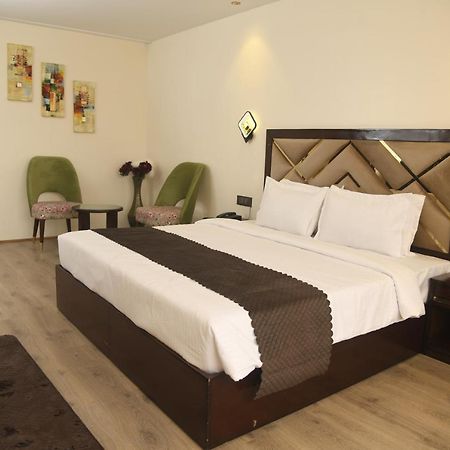 Cloud Social Hotell Shillong Exteriör bild