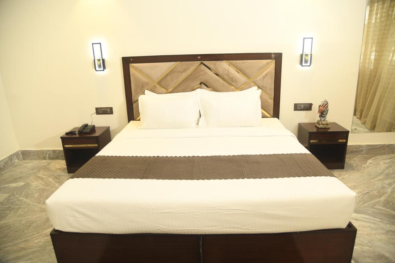 Cloud Social Hotell Shillong Exteriör bild