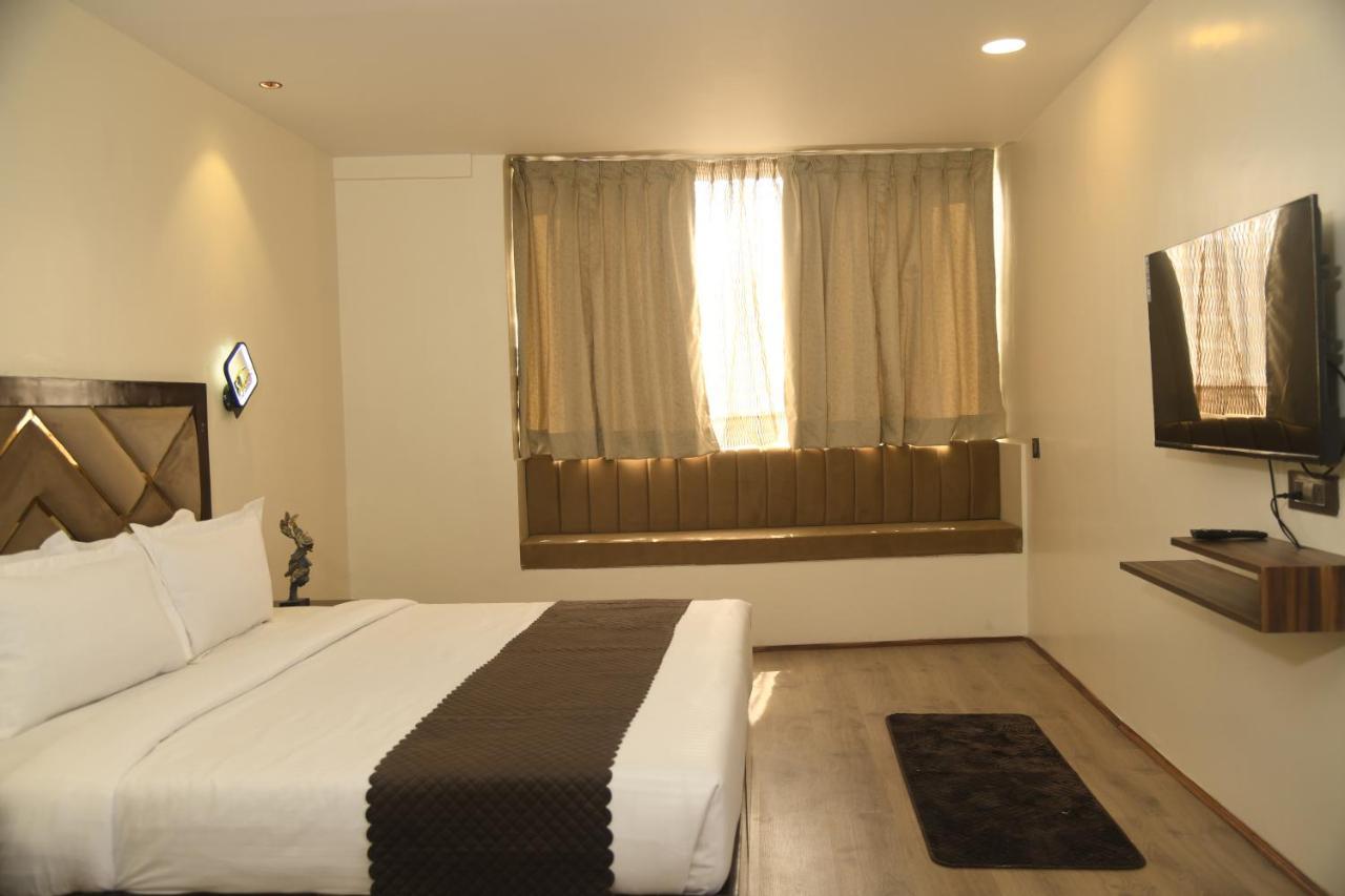 Cloud Social Hotell Shillong Exteriör bild