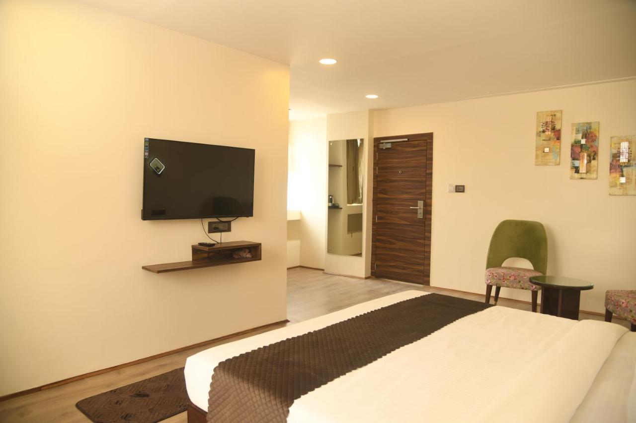 Cloud Social Hotell Shillong Exteriör bild