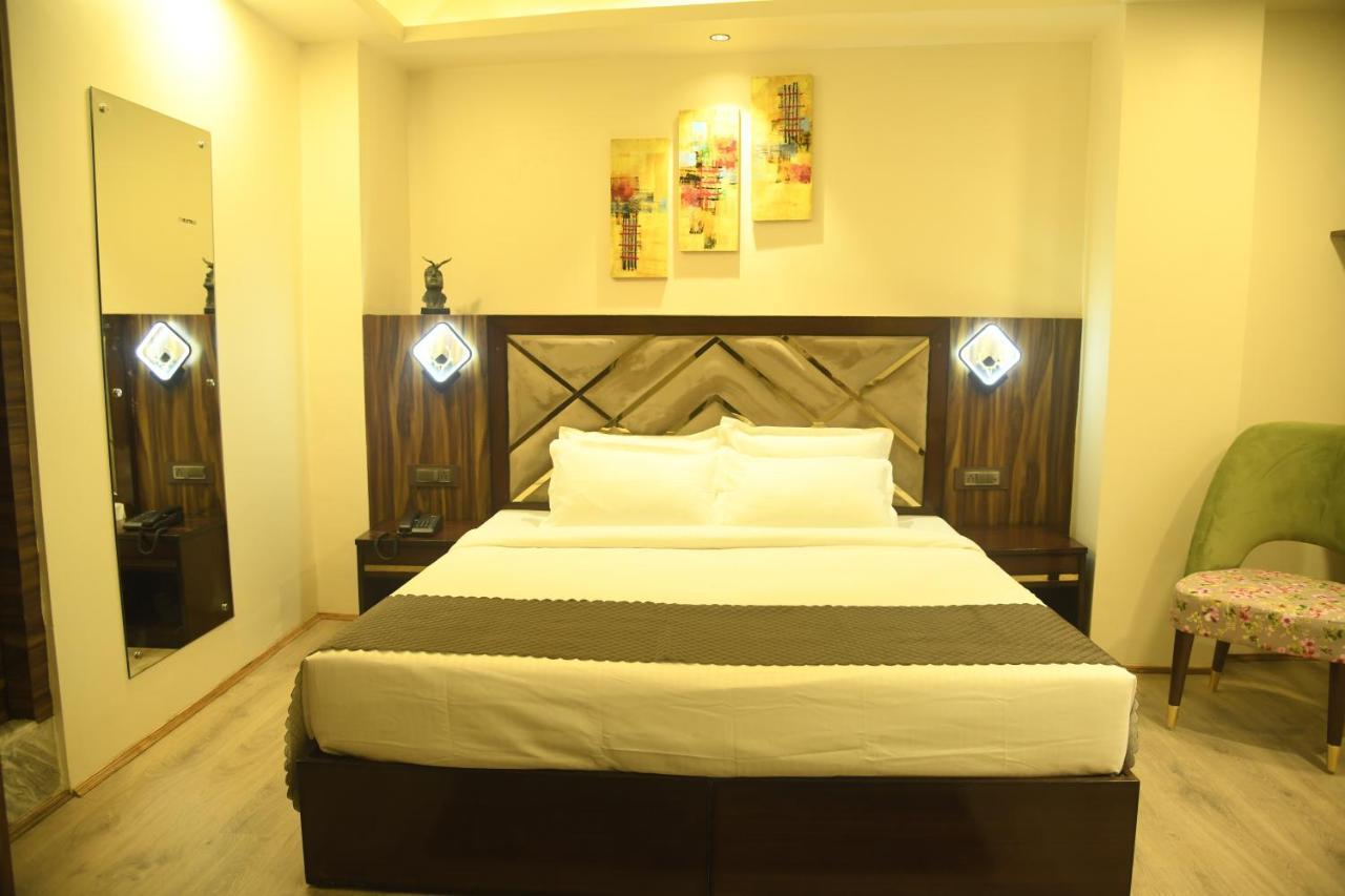 Cloud Social Hotell Shillong Exteriör bild